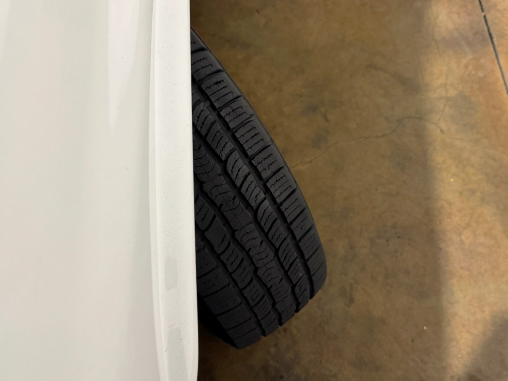 2021 Chevrolet Express Image 38