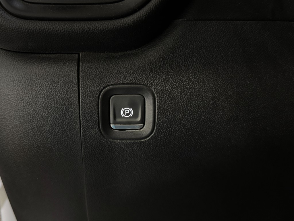 2020 Chevrolet Silverado 1500 Image 12