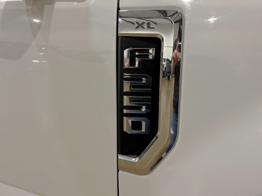 2021 Ford F-250 Image 26