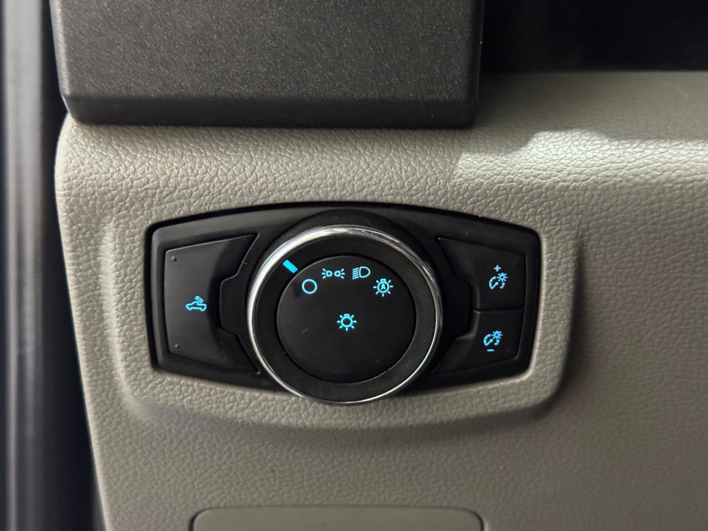 2021 Ford F-250 Image 28