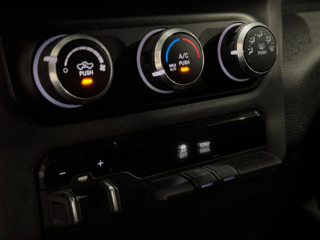 2023 RAM 2500 Image 8