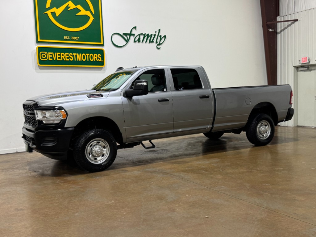 2023 RAM 2500 Image 3