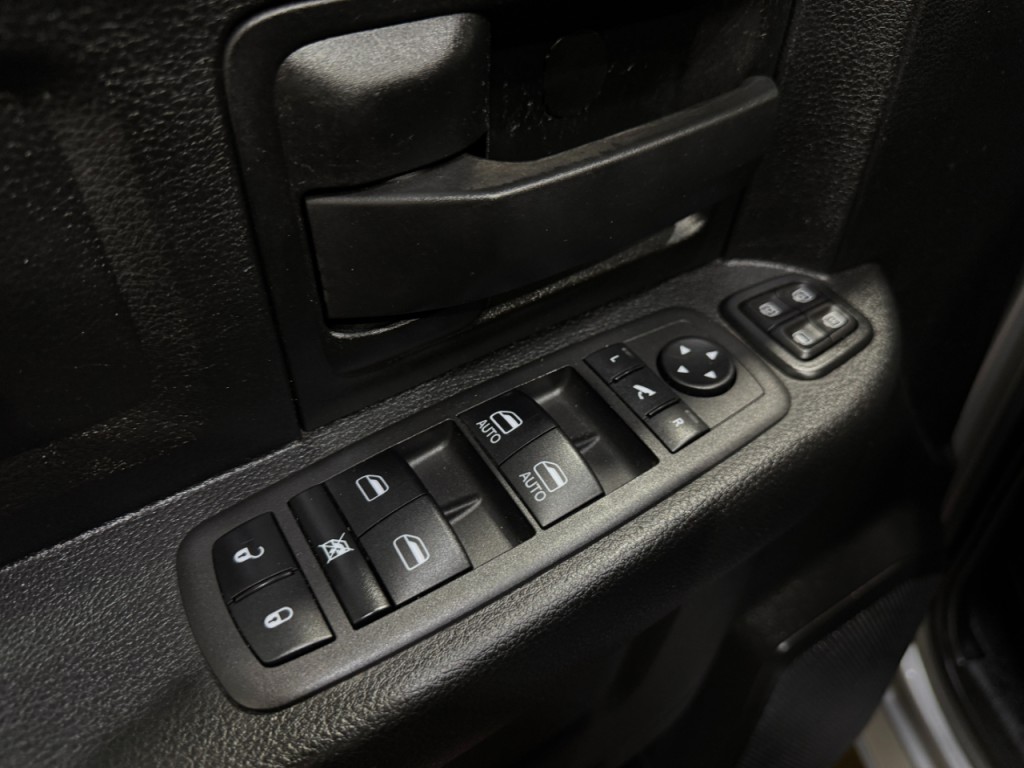 2023 RAM 2500 Image 28