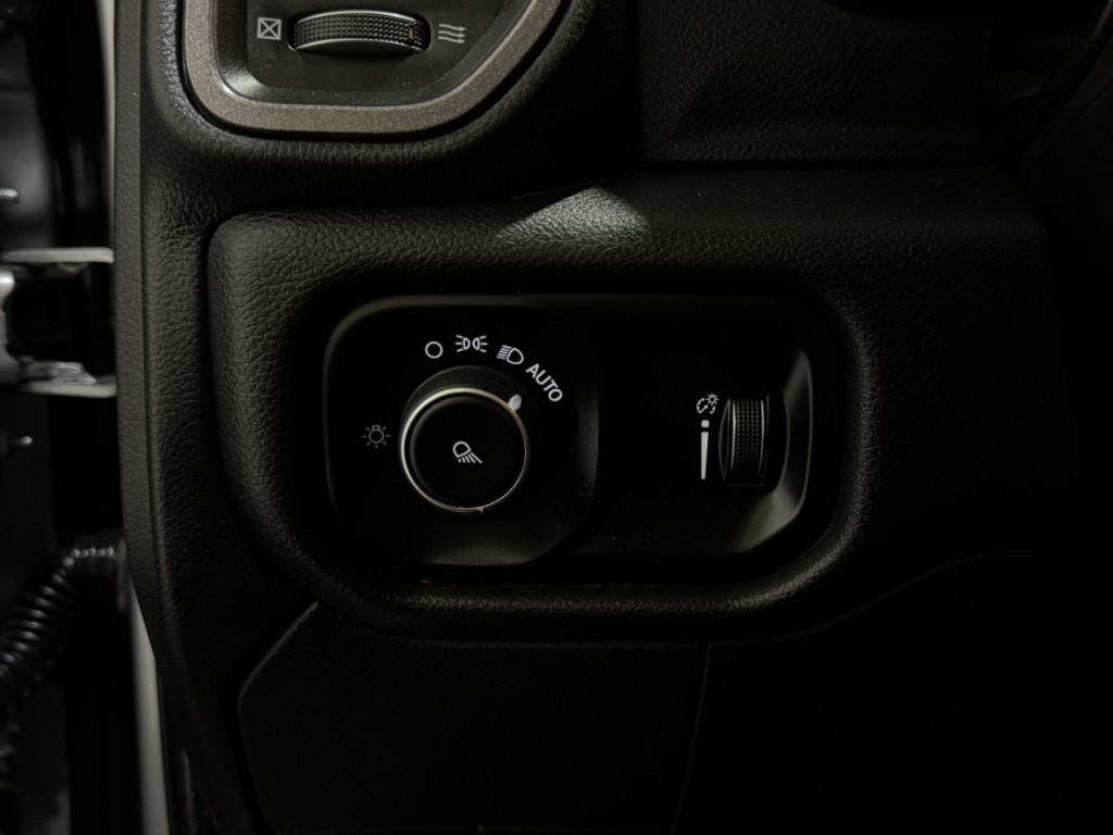 2023 RAM 2500 Image 29