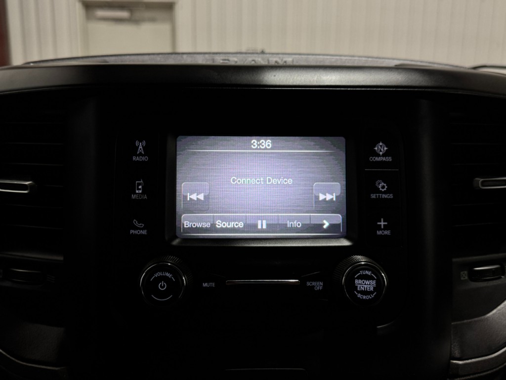 2023 RAM 2500 Image 33