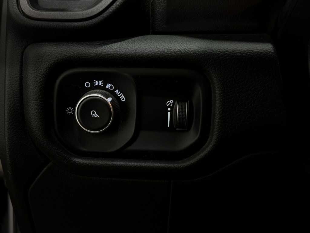 2023 RAM 2500 Image 8