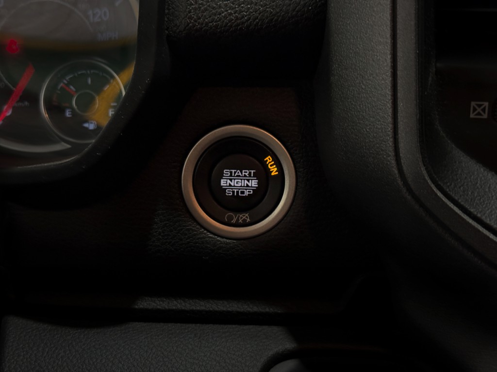 2023 RAM 2500 Image 10