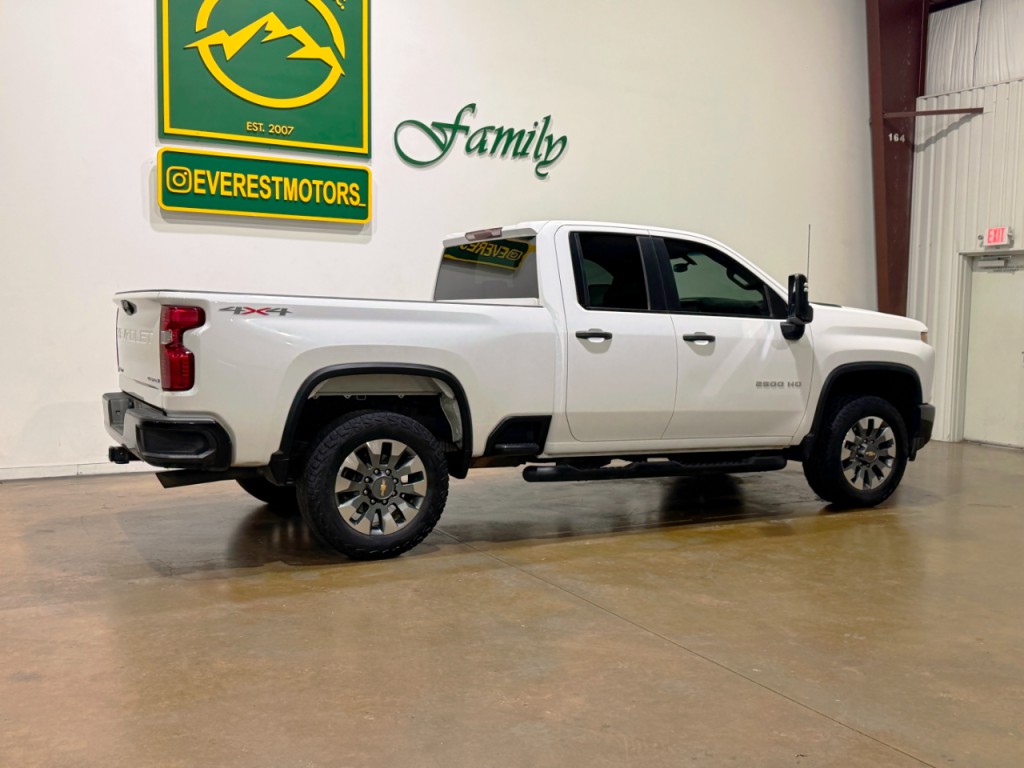 2023 Chevrolet Silverado 1500 Image 3