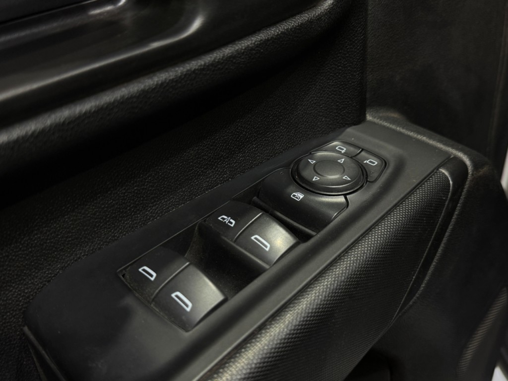 2023 Chevrolet Silverado 1500 Image 9