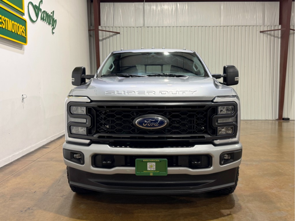 2023 Ford F-250 Image 3