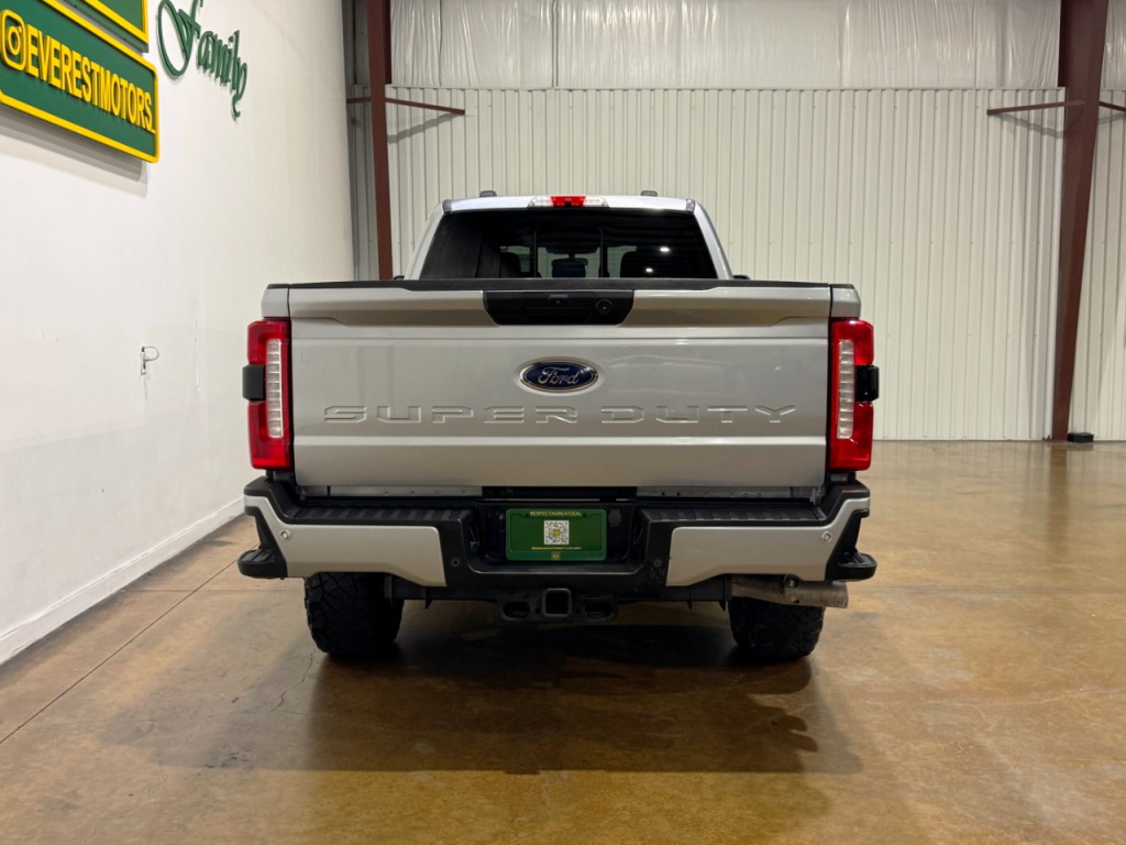 2023 Ford F-250 Image 8
