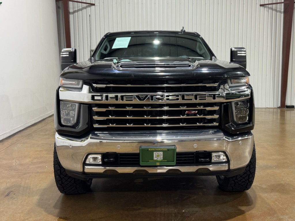 2020 Chevrolet Silverado 1500 Image 2