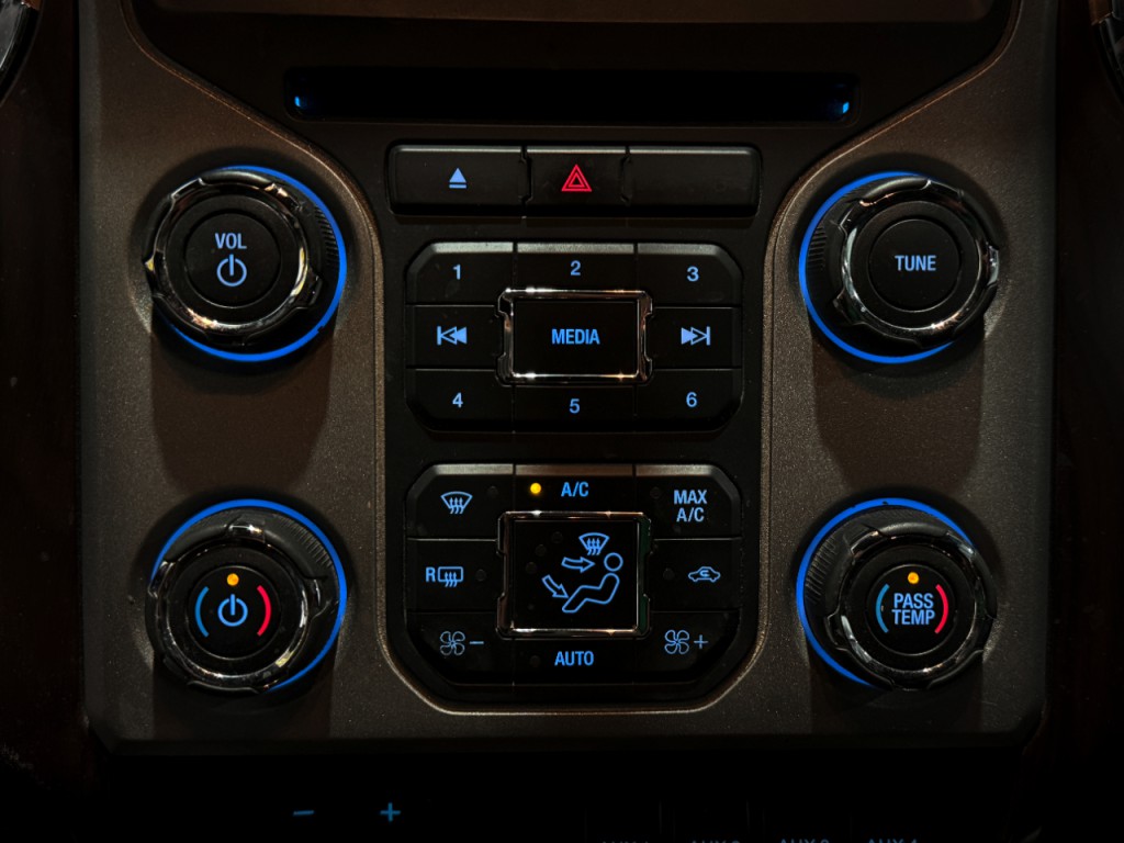 2016 Ford F-250 Image 3