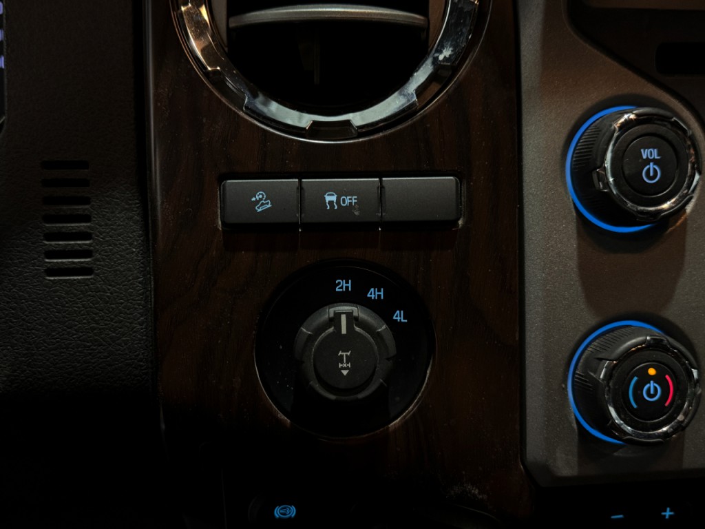 2016 Ford F-250 Image 18