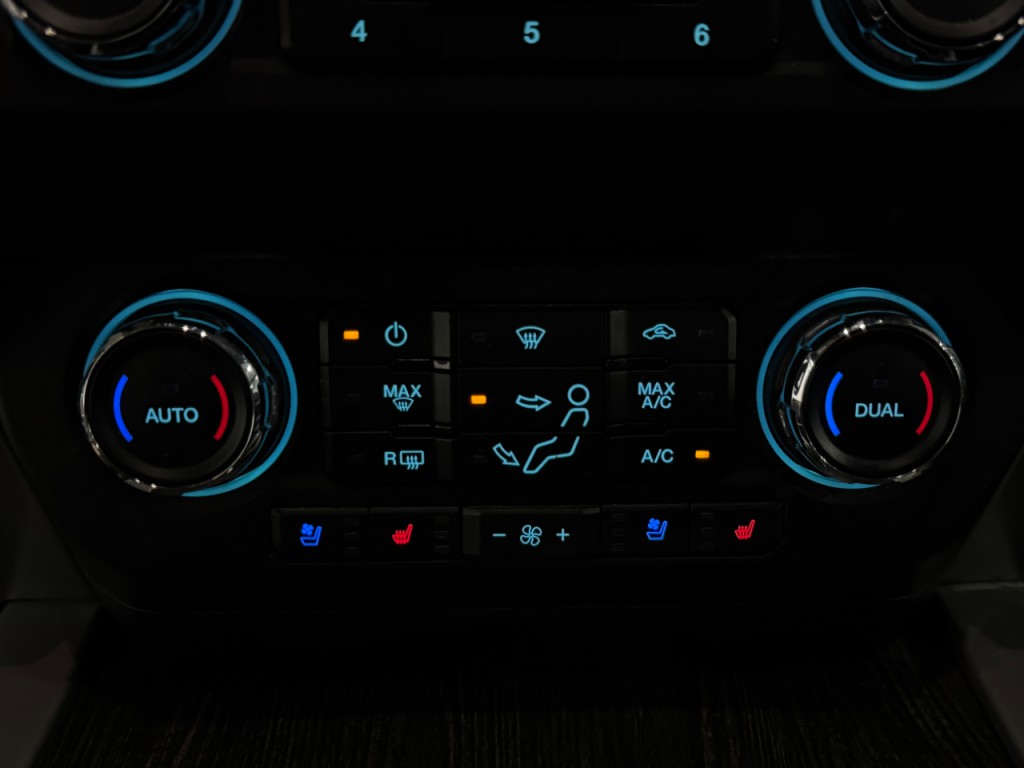 2021 Ford F-350 Image 17