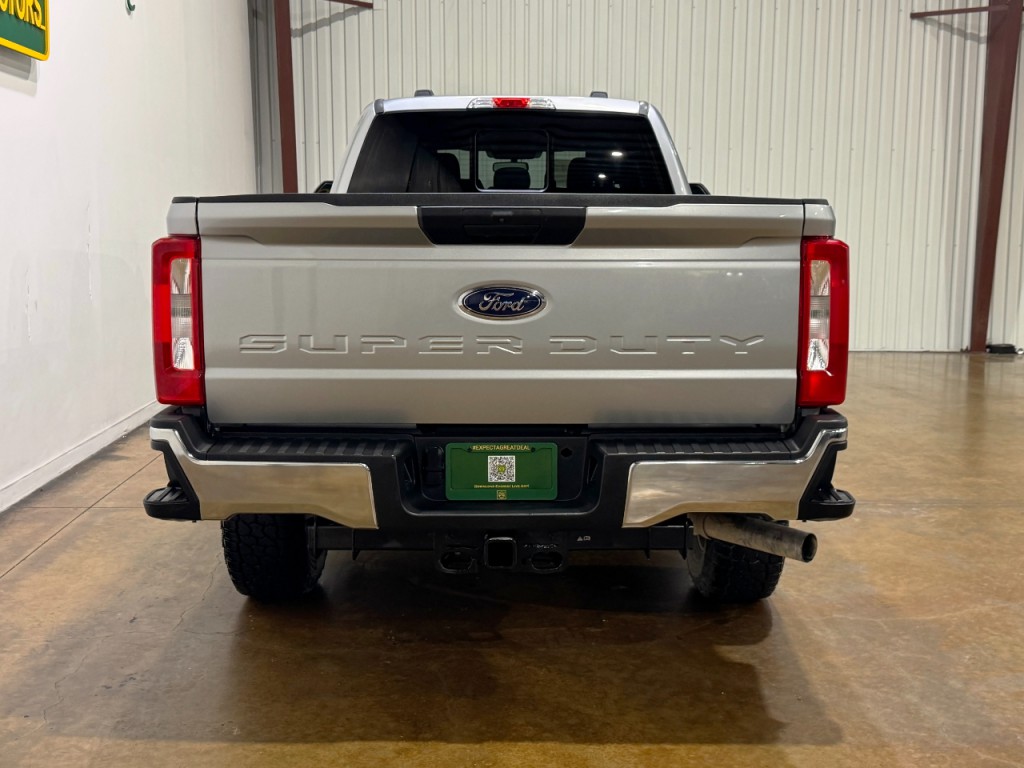 2023 Ford F-250 Image 7