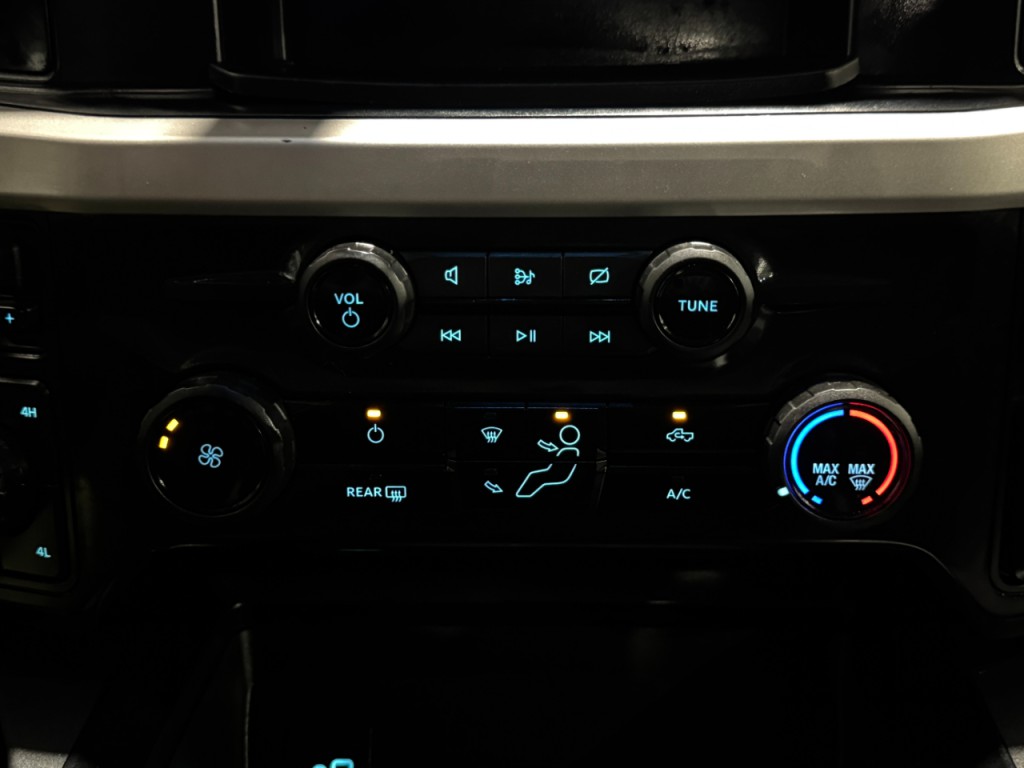 2023 Ford F-250 Image 28