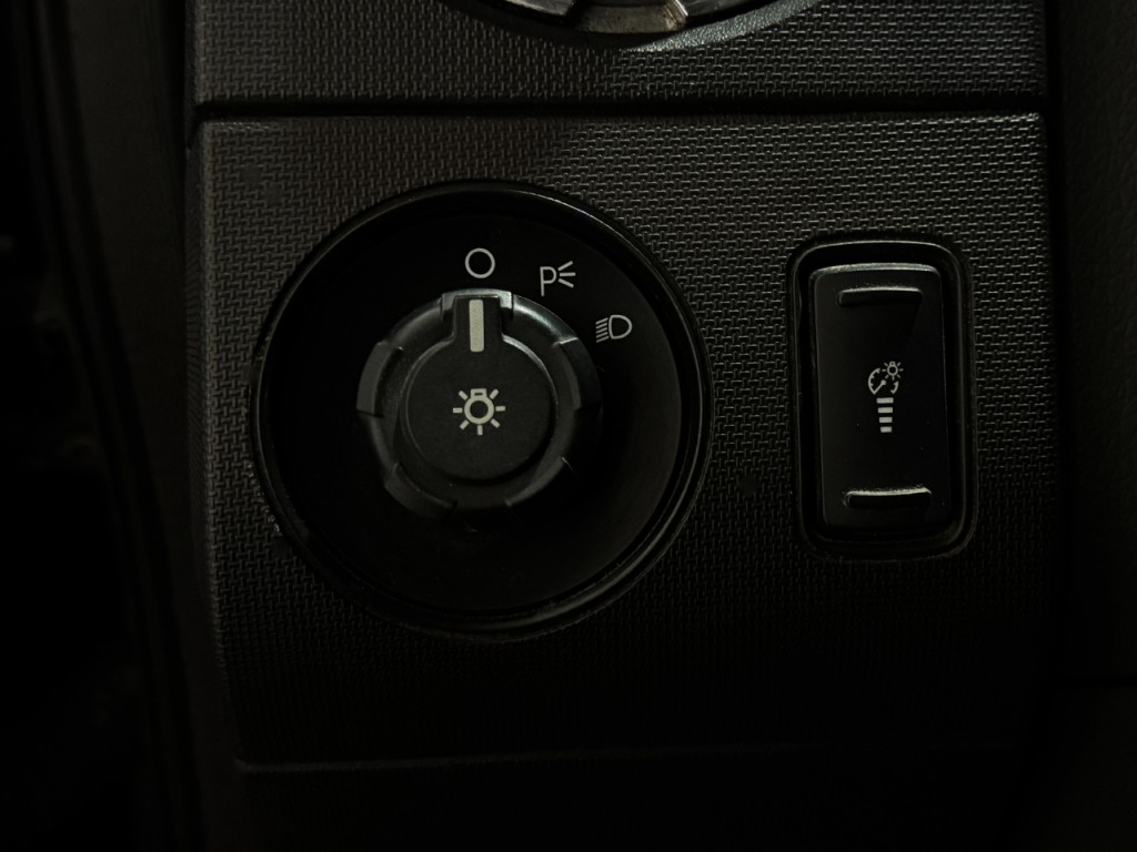 2016 Ford F-250 Image 8