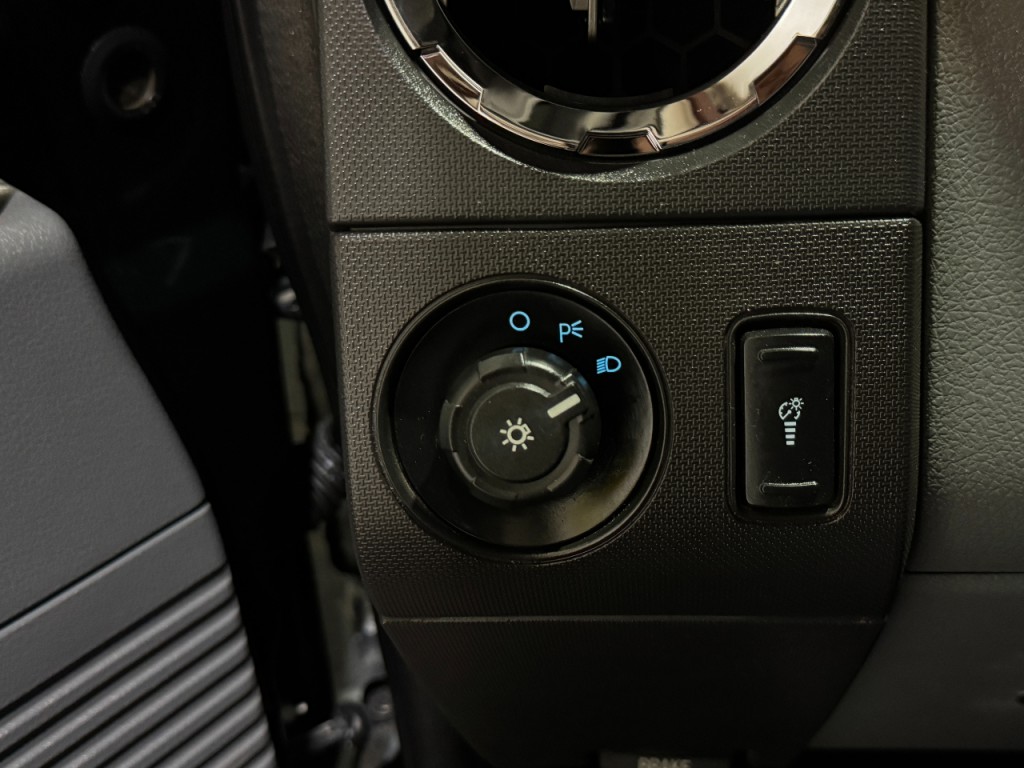 2016 Ford F-250 Image 26