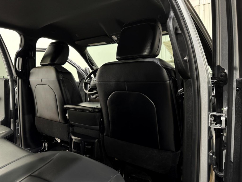 2023 RAM 2500 Image 17