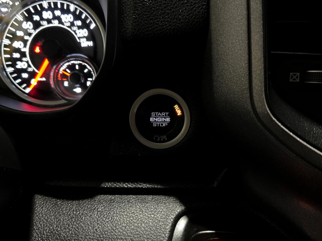 2023 RAM 2500 Image 27