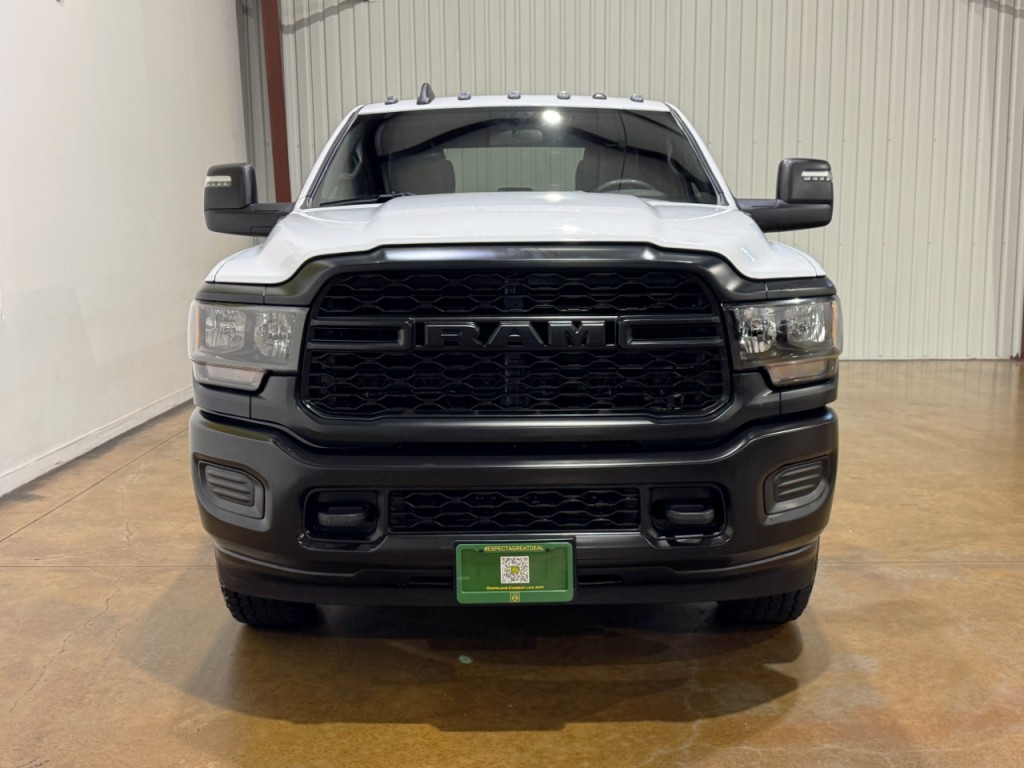 2023 RAM 3500 Image 2