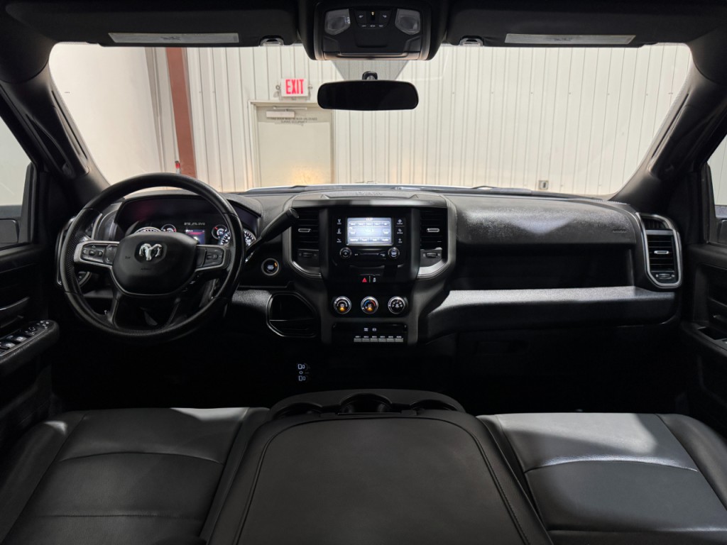 2023 RAM 3500 Image 21