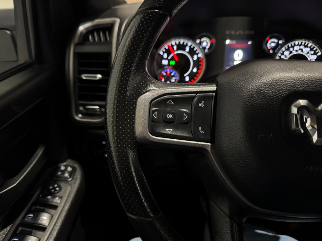 2023 RAM 3500 Image 23