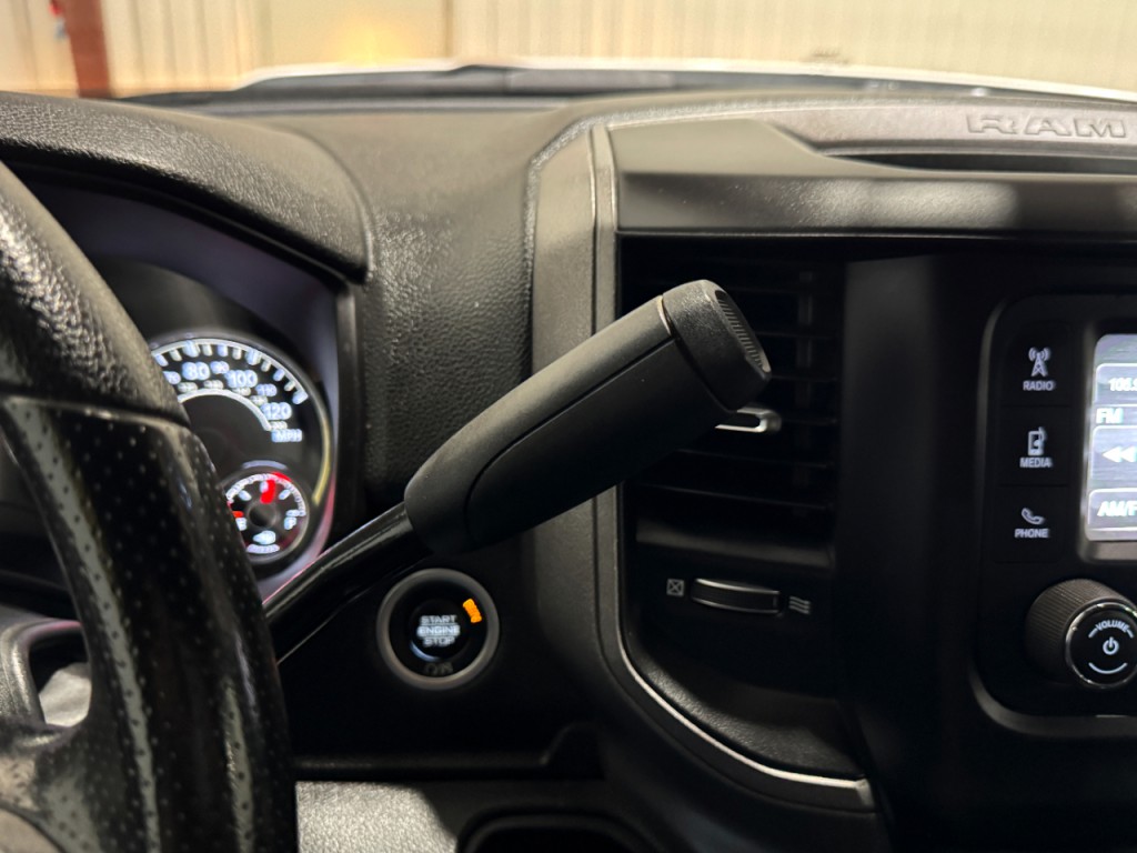 2023 RAM 3500 Image 26