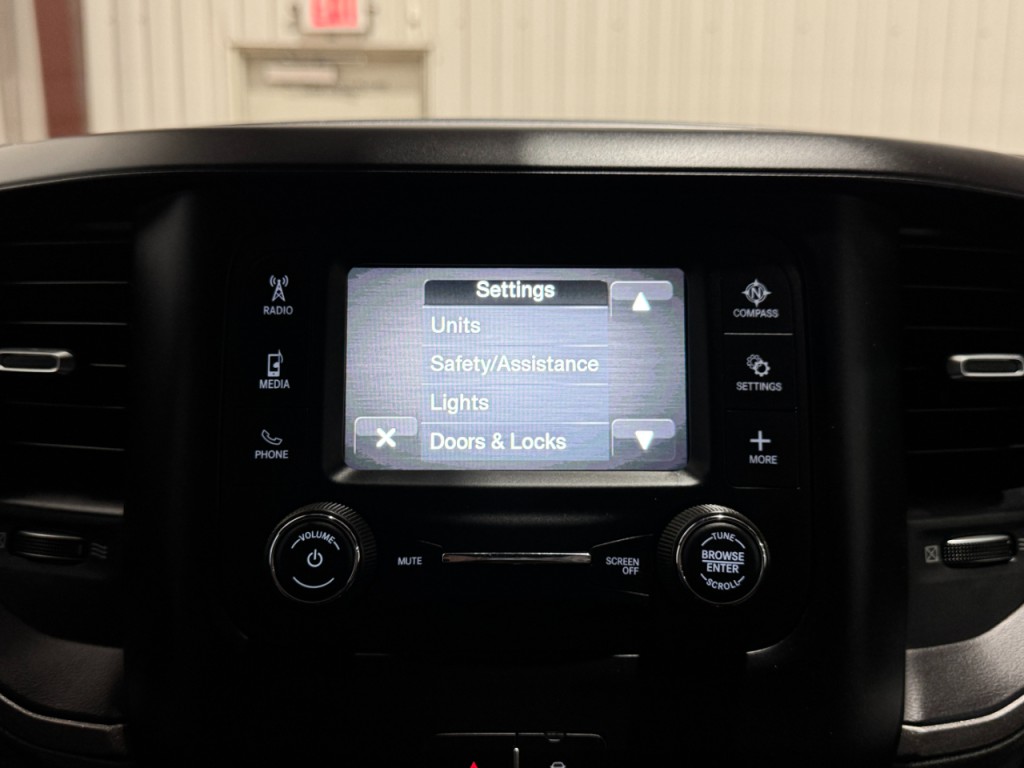 2023 RAM 3500 Image 41