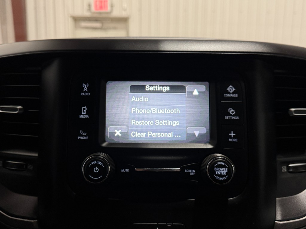 2023 RAM 3500 Image 43