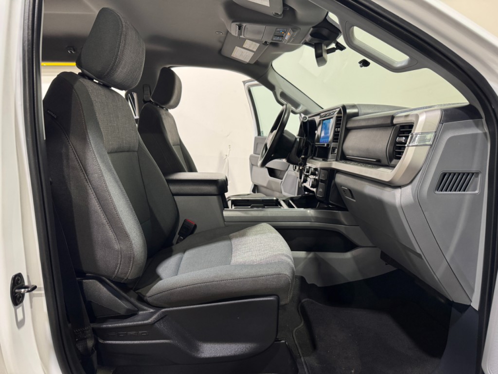 2023 Ford F-250 Image 13