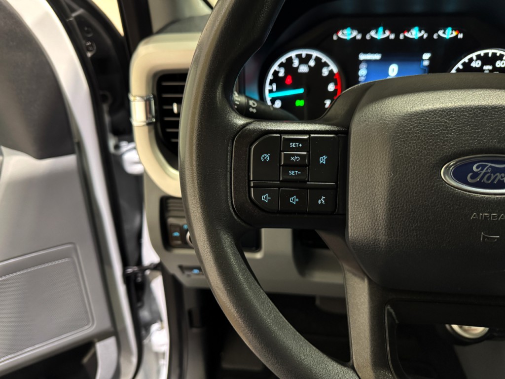 2023 Ford F-250 Image 21