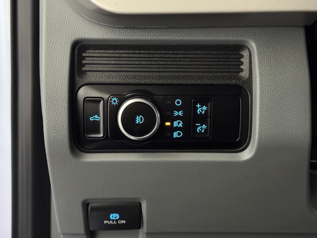 2023 Ford F-250 Image 27