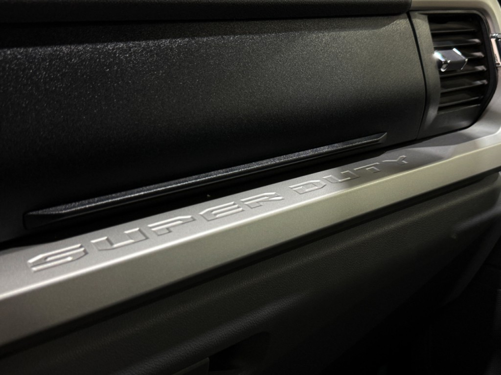 2023 Ford F-250 Image 28