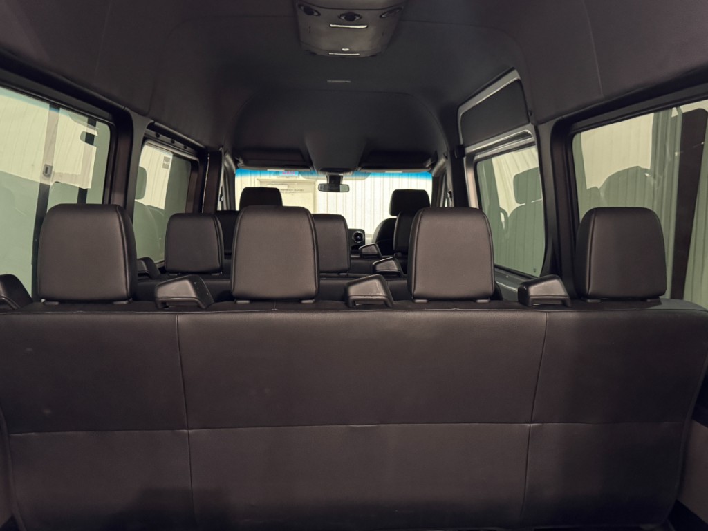 2019 Mercedes-Benz Sprinter Image 5