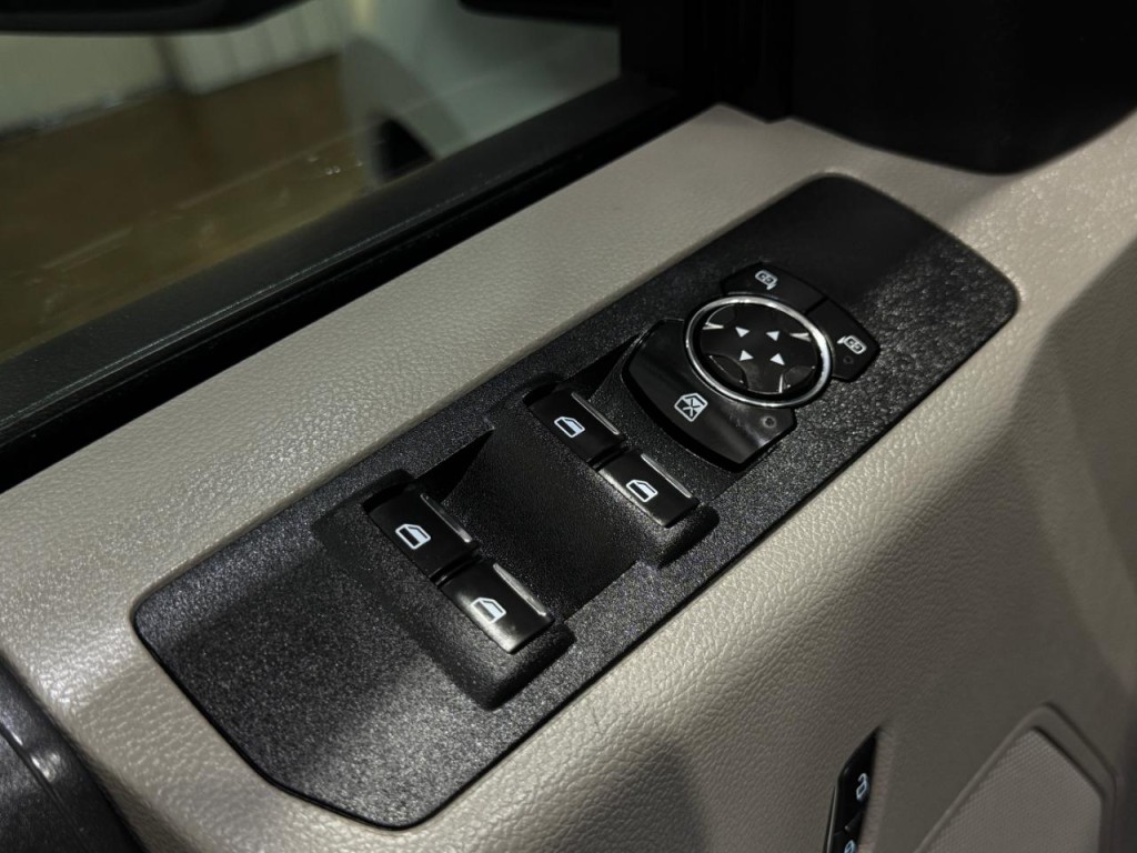 2022 Ford F-250 Image 26