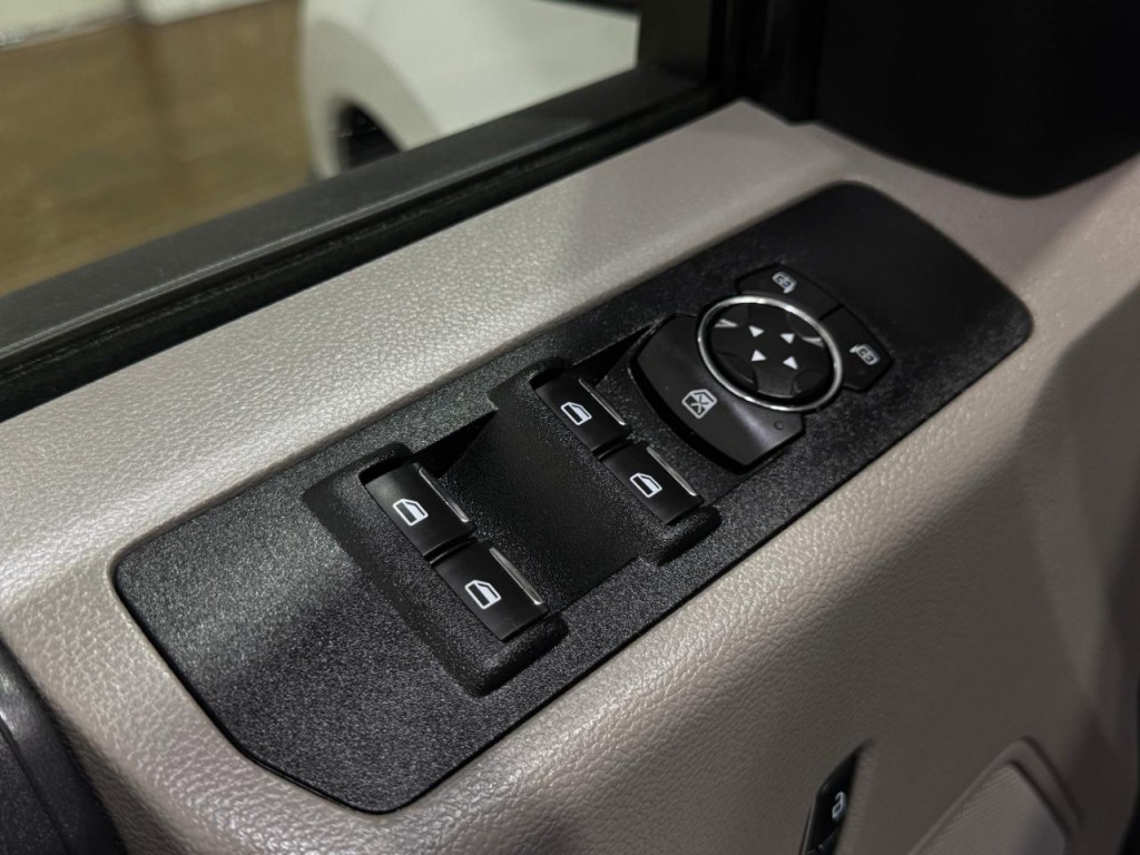 2022 Ford F-250 Image 40