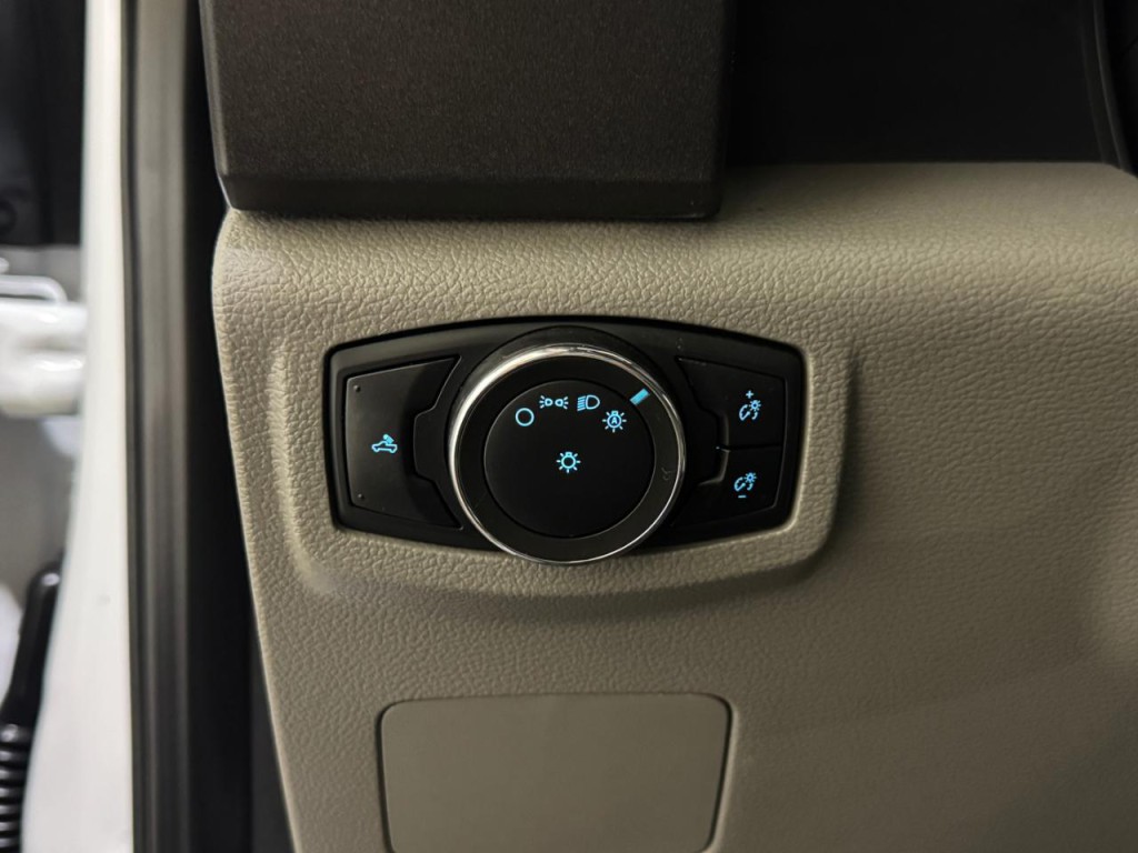 2022 Ford F-250 Image 41