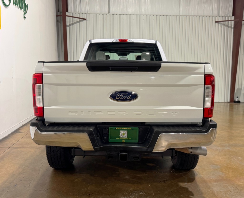 2017 Ford F-250 Image 7