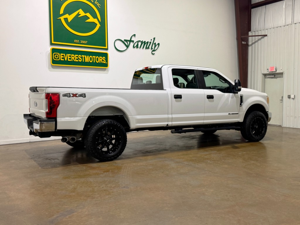 2017 Ford F-250 Image 8