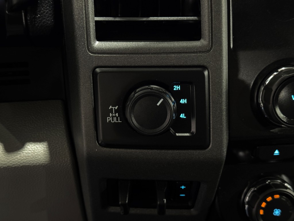 2017 Ford F-250 Image 25