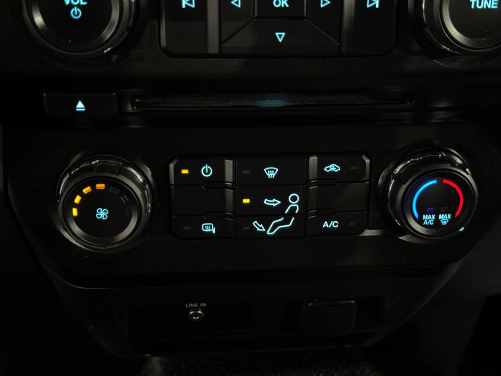 2017 Ford F-250 Image 28