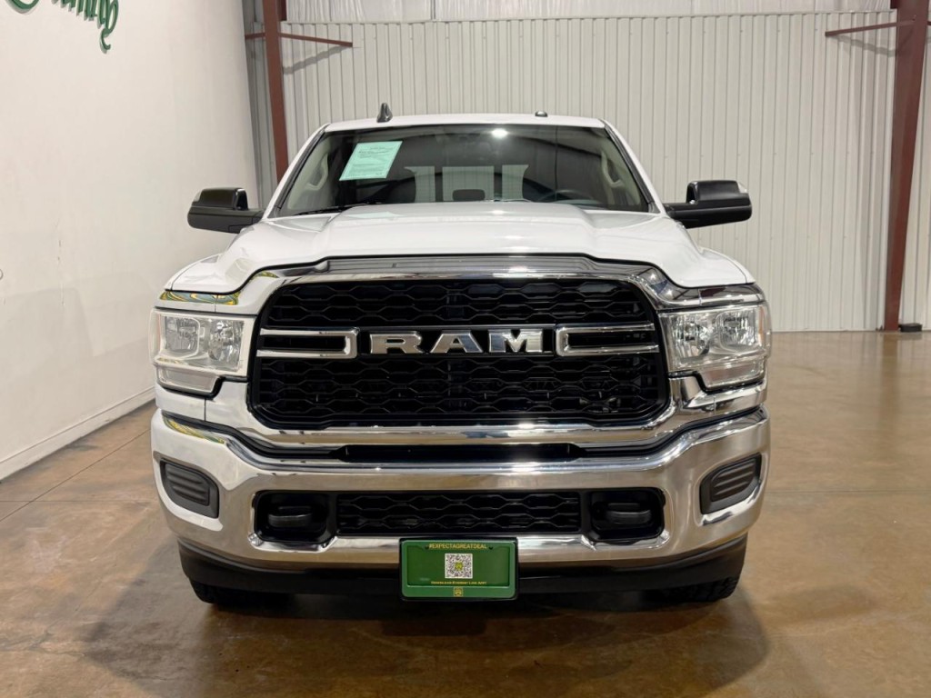 2020 RAM 3500 Image 2