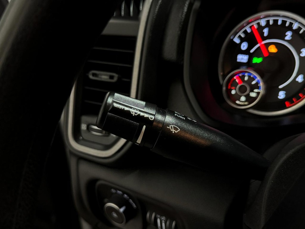 2020 RAM 3500 Image 25