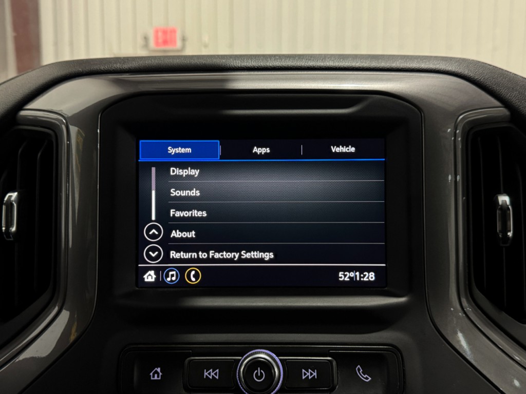 2022 Chevrolet Silverado 1500 Image 12