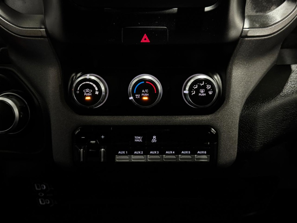 2021 RAM 2500 Image 25