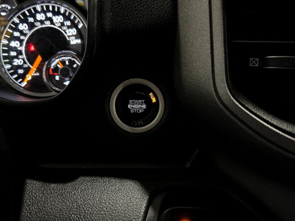 2021 RAM 2500 Image 29