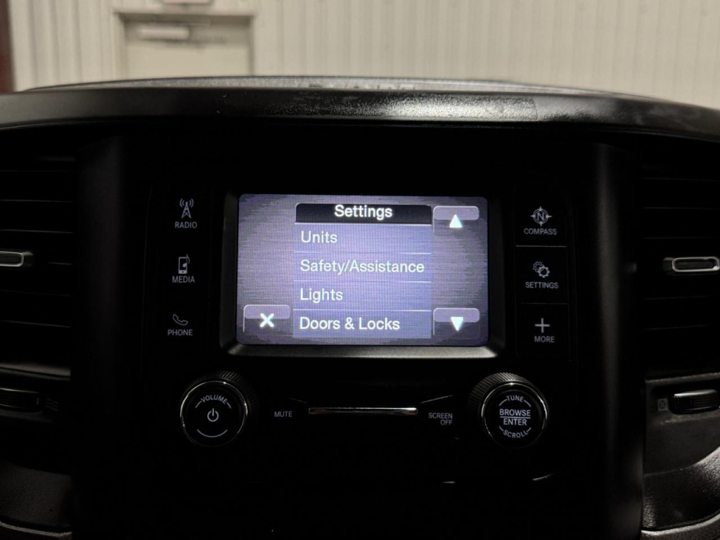 2021 RAM 2500 Image 37