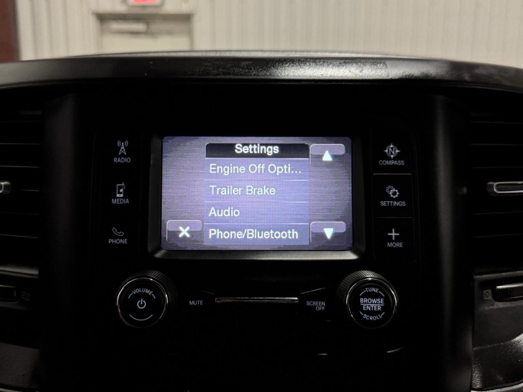 2021 RAM 2500 Image 38